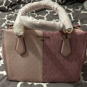 New Michael Kors Marilyn Medium Satchel